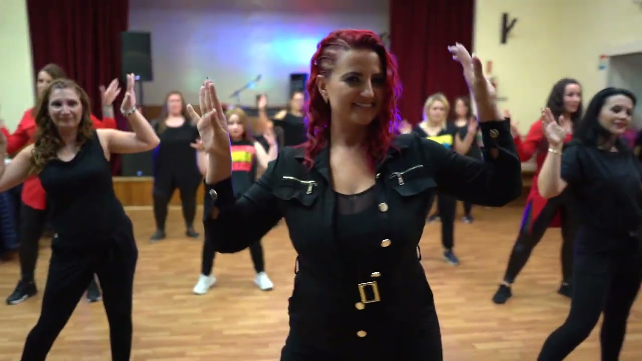 Reni Zumba Dance 2022.02.26. Farsangi bál nyitótánc - Bella Ciao.