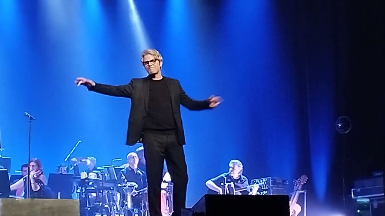 Samuele Bersani & Orchestra - Il pescatore di asterischi ( Arcimboldi, Milano - Italy / 20.03.2025 )