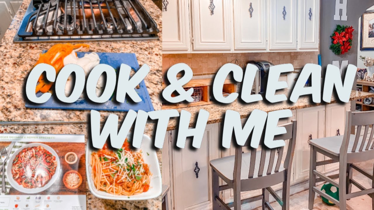 COOK AND CLEAN WITH ME| Easy Dinner recipe| HelloFresh Meals| Cleaning Motivation
