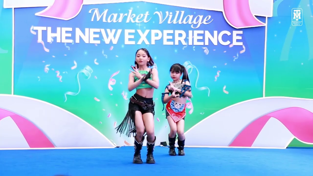 Dance show #dance The new experience @marketvillagesuvarnabhumi1385 