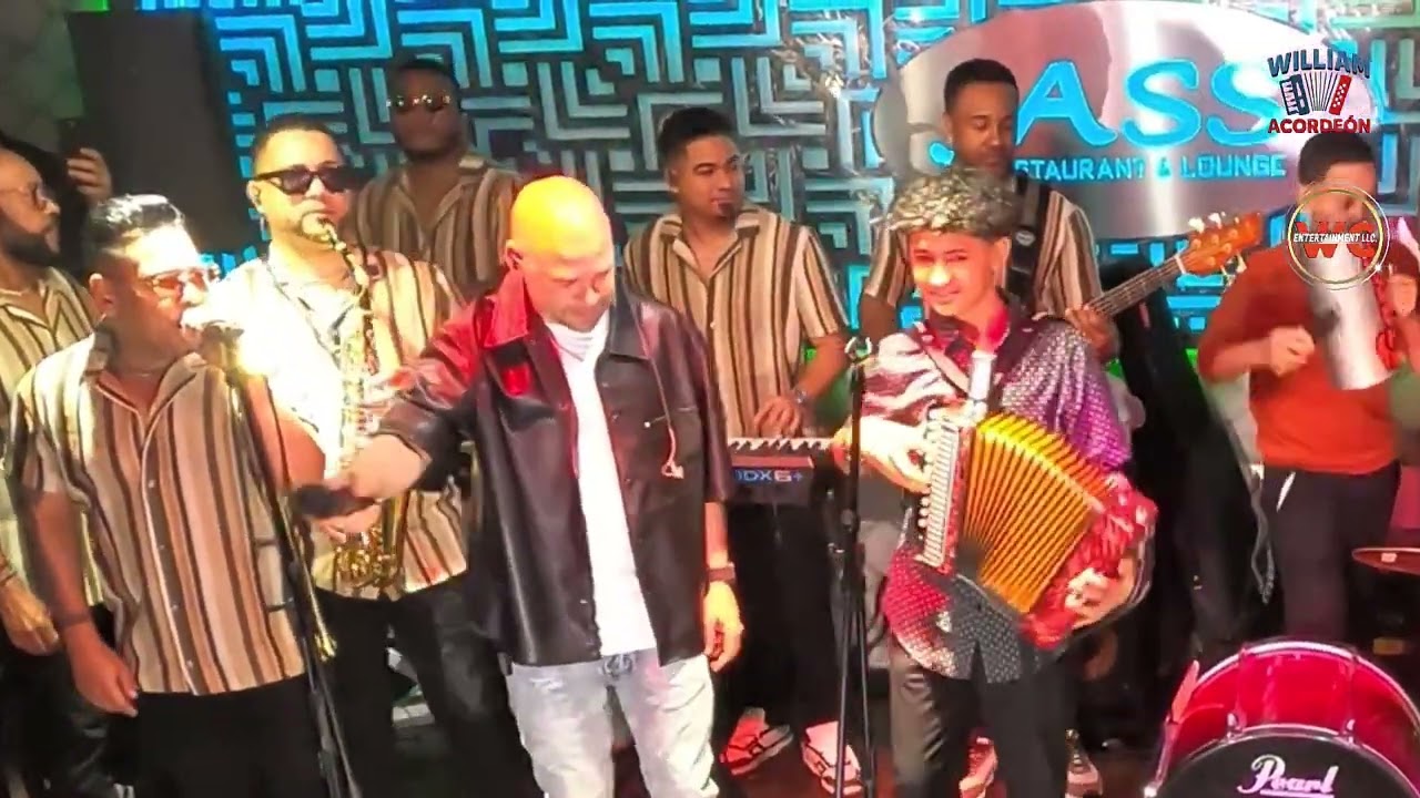 William Acordeon FT El Prodigio - Ella Me Vivia