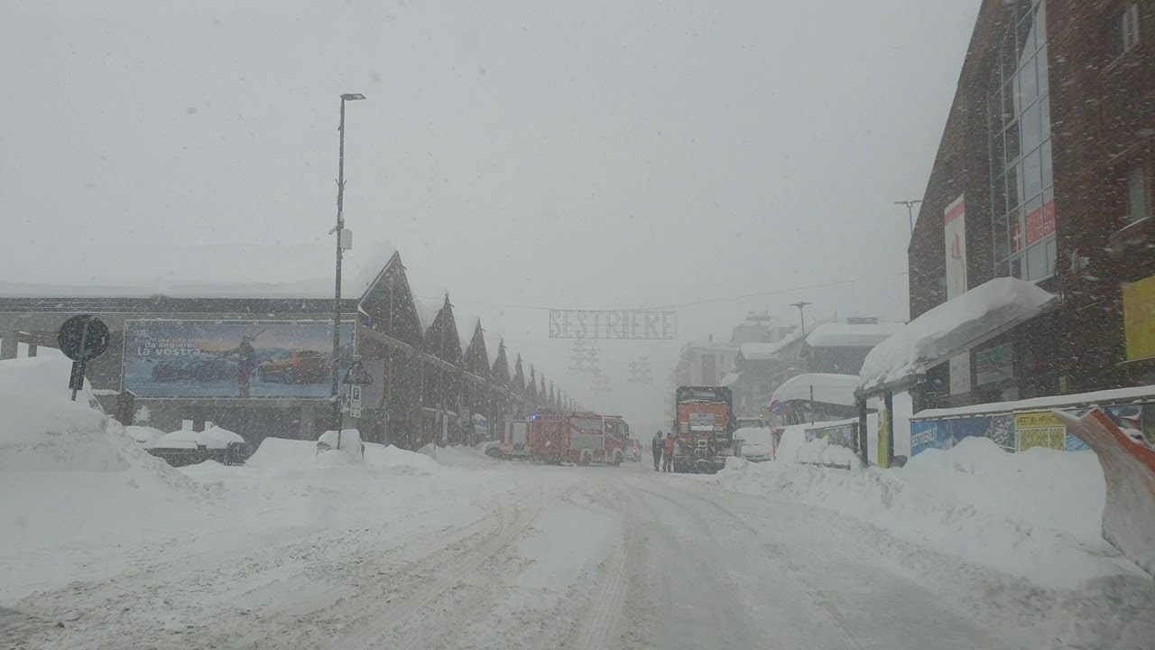Sestriere ❄(Blizzard)❄ (4k)(Torino)(Piemonte)(Italia)