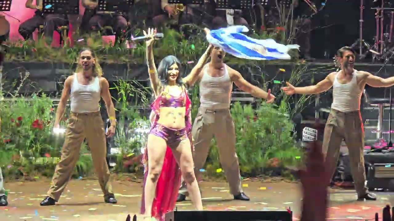Menú de Degustación - Cazzu (Live - Teatro de Verano 2025)