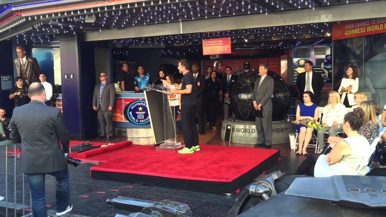 Zack Snyder Speech for Bob Kane Batmobile vs Superman Hollywood Star Ceremony Director