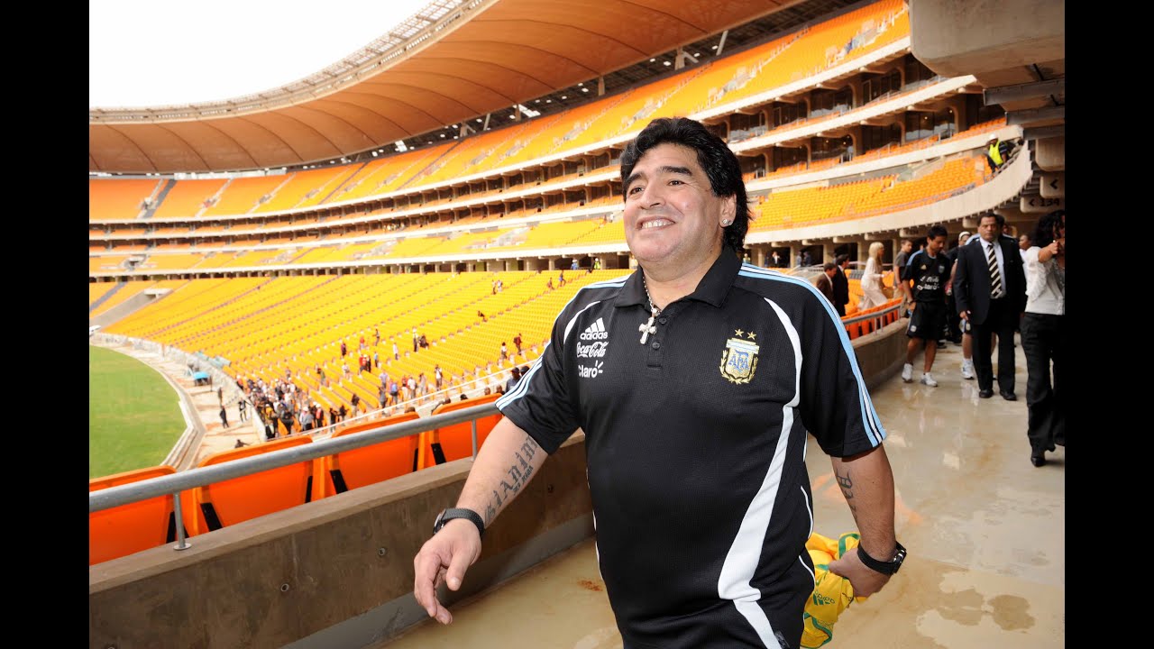 „Aki a futballt szereti, az Maradonát nem tudta nem szeretni” -Hegyi Iván emlékezik Maradonára