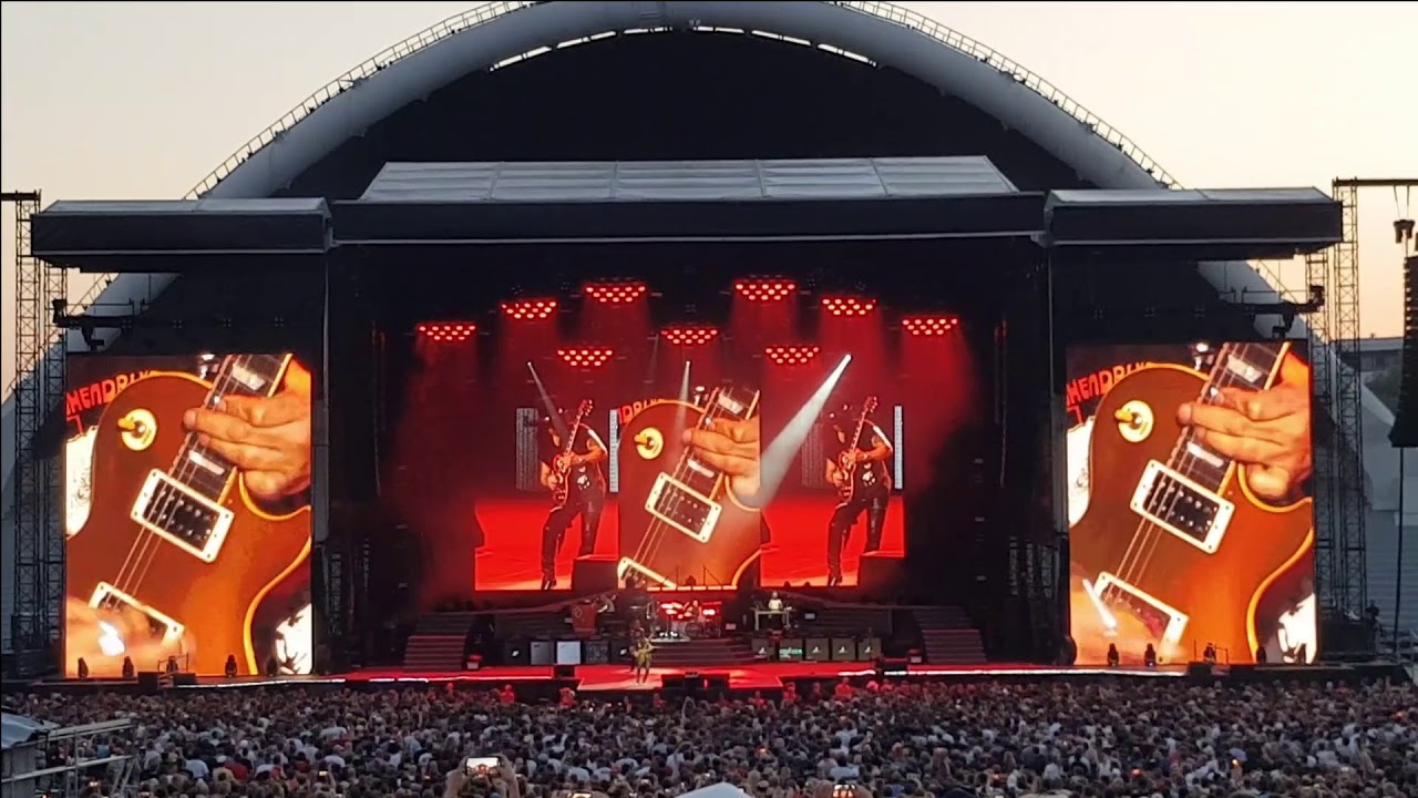 Unbelievable SLASH solo / Guns N' Roses / NotInThisLifetime Tour 2018 / TALLINN LIVE HD