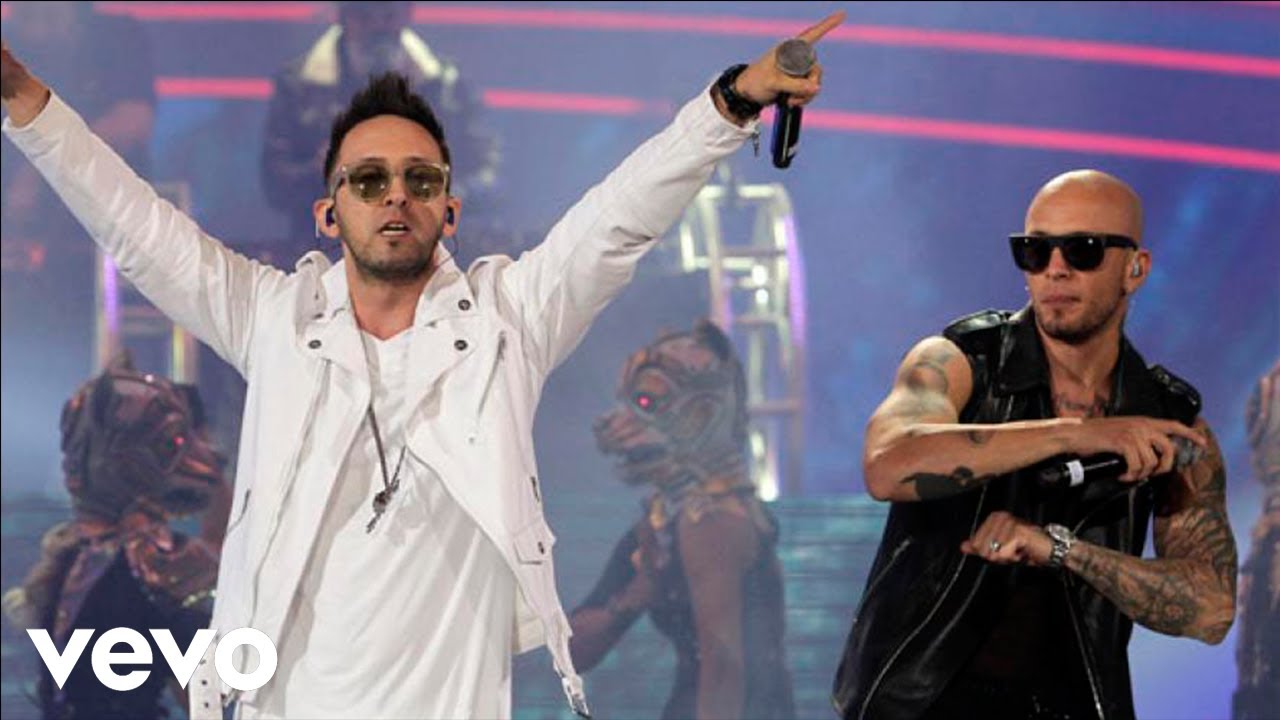 Camuflaje - Alexis & Fido, Arcangel, De La Ghetto (Live)