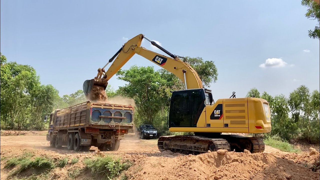 CAT320CG วันนี้เอาเจ้าB3มาลอกนาครับรอบนี้ทีม12ล้อใส่ดิน11-12ตักแล้วนะครับวิ่งงานไม่ไกลมาก EP.1079