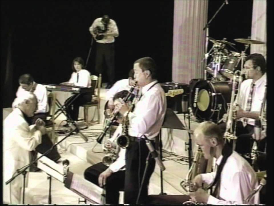 концерт джазз-бэнда КГИПУ 2004г.часть 1