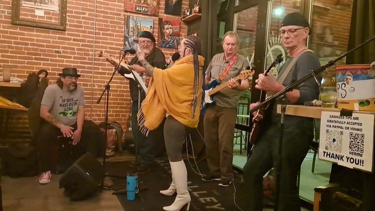 En tu oblivion performing our song 