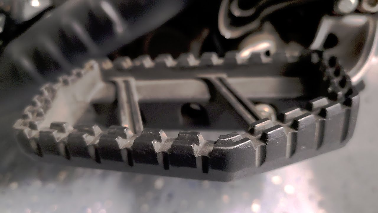 #Kuryakyn Riot Mini Floorboard Review