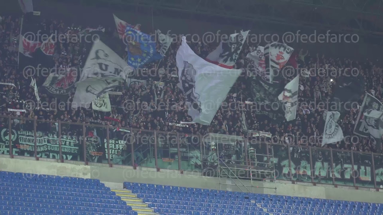 Eintracht Frankfurt ultras throw rockets in Milan - A special day for 15,000 fans in Mailand