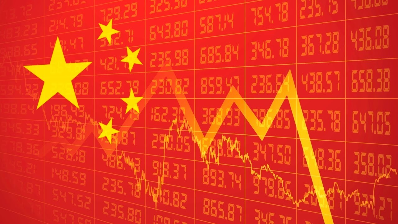 China&rsquo;s economy slips into deflation