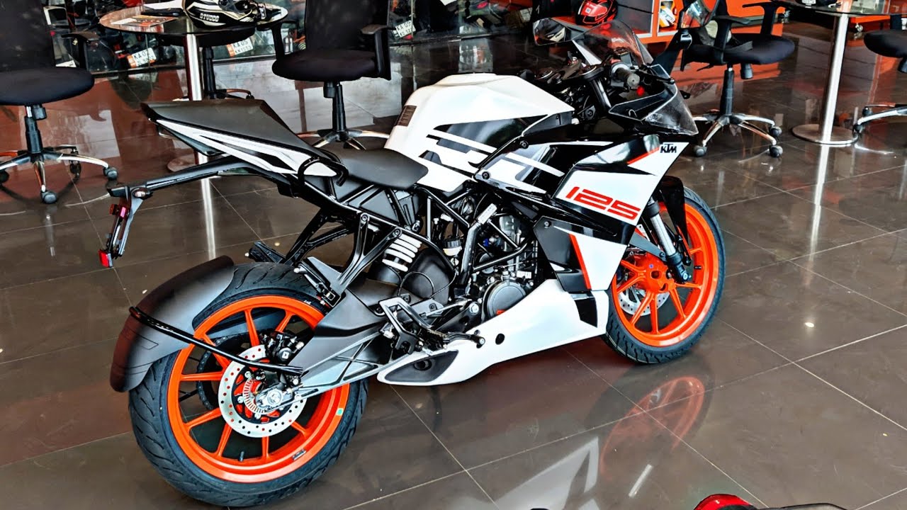 KTM RC 125 Review 🔥🔥 🔥|Hindi| Better Than Yamaha R15 V3?|MotoMahal