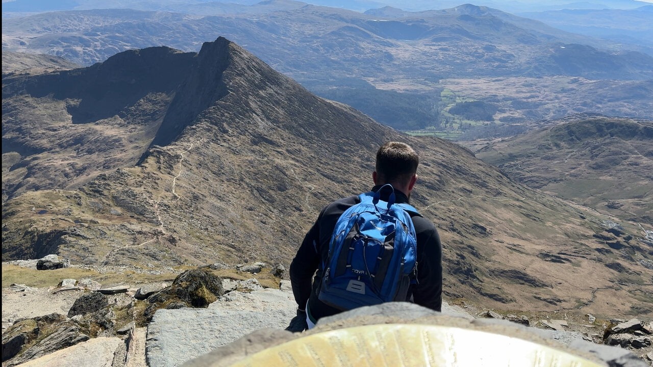 Yes you can summit Mount Snowdon | Yr Wyddfa 4K