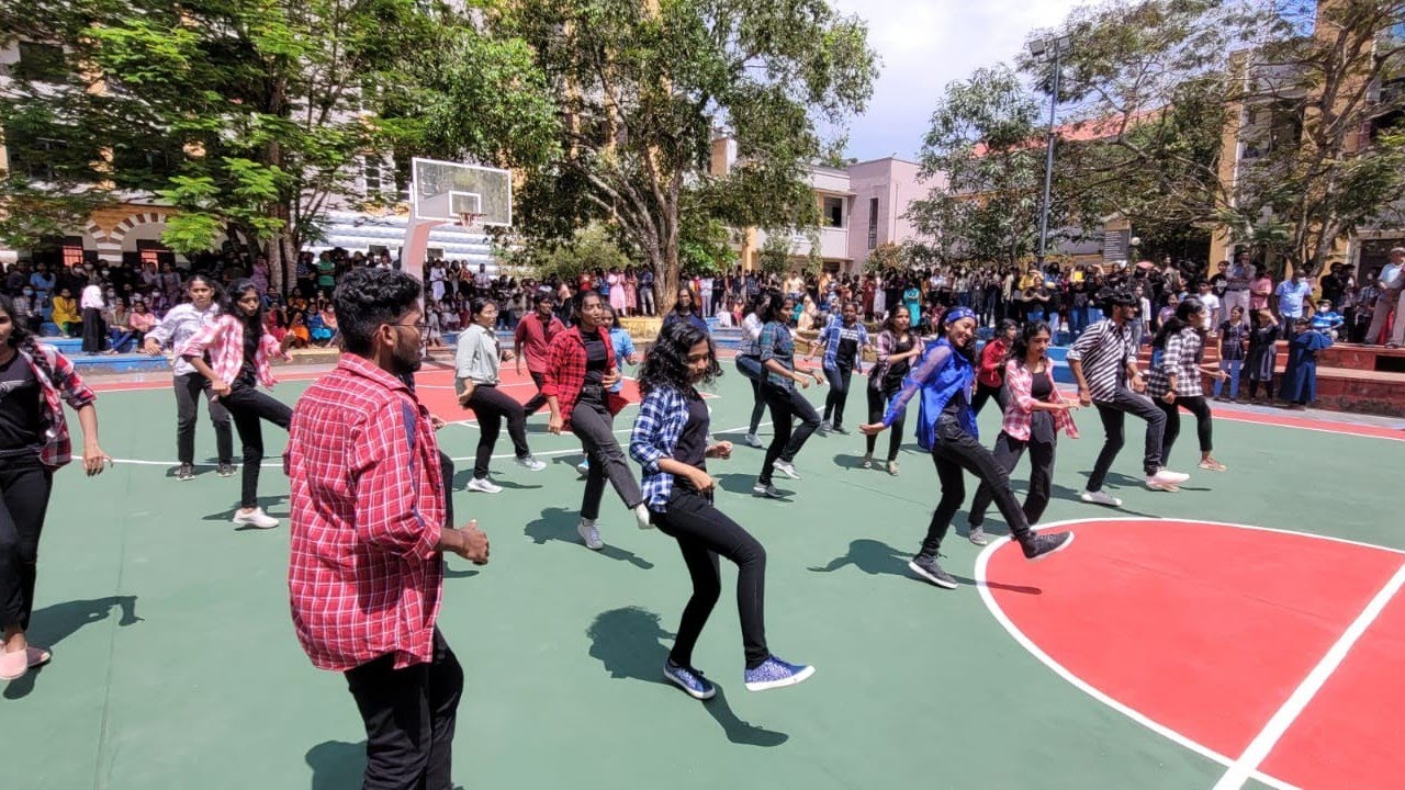 Mar ivanios dance| commerce | maari local| appangal embadum | kokoko kozhi | final year students