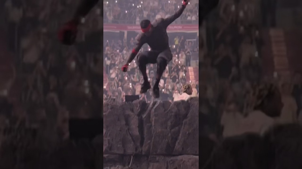 What an INSANE intro to a performance 🤯 #TravisScott