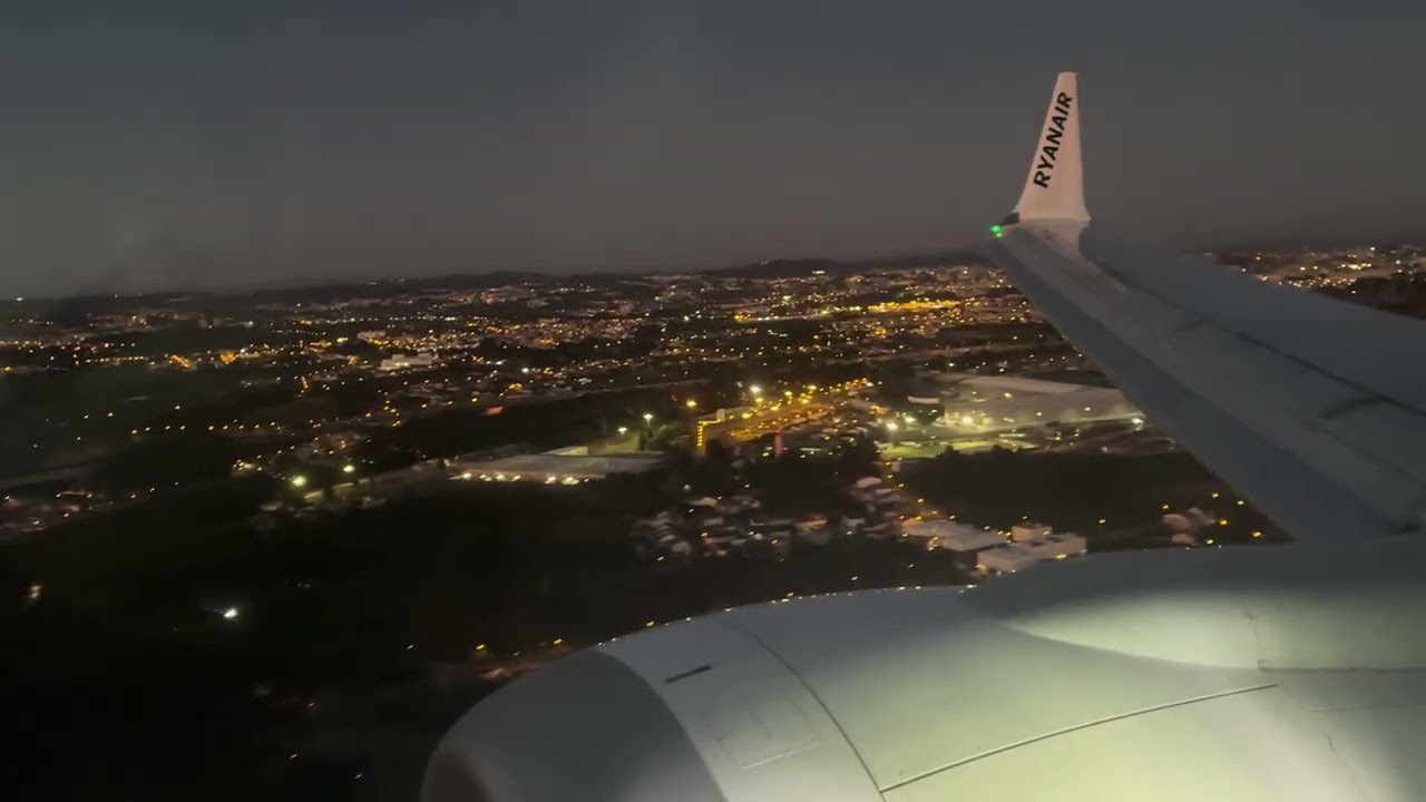 Ryanair Boeing 737 Max 8-200 Evening Landing into Porto EI-IGE