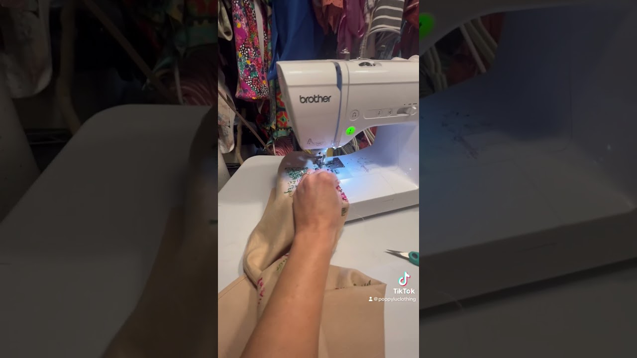 No vintage tablecloth is safe ✂️ #upcycle #sewing #diyclothes #vintage