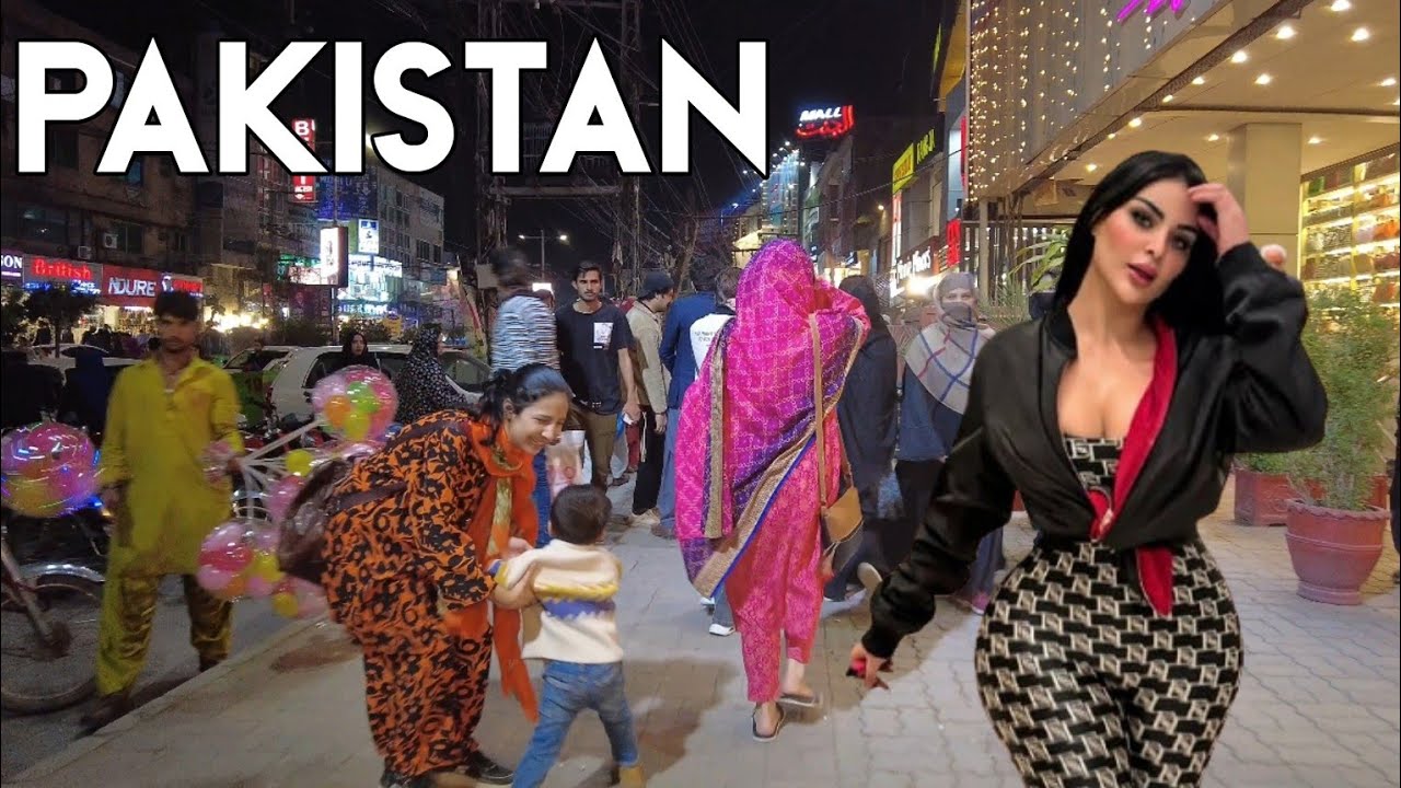 🇵🇰 The MOST POPULAR BAZAR in Rawalpindi - Walking Tour 4k 2025