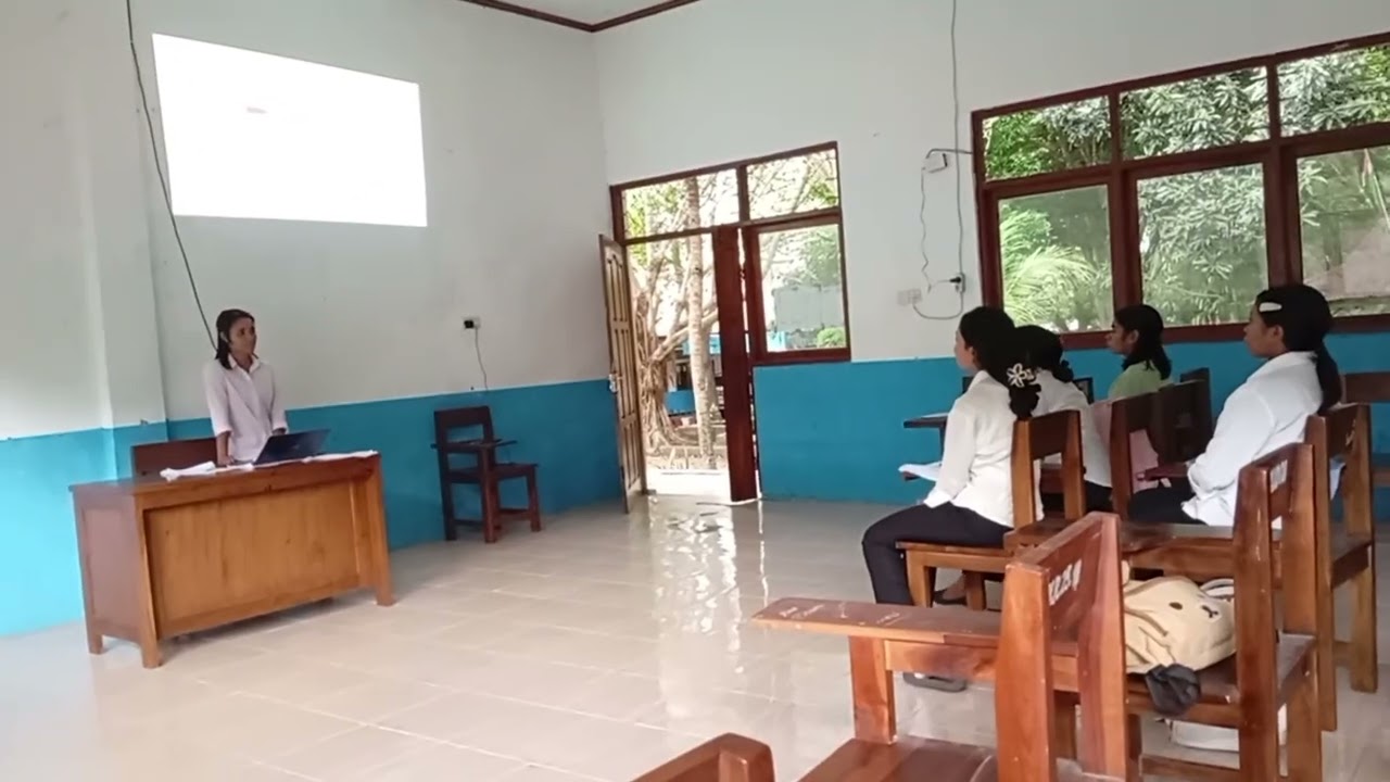 Praktek Mengajar Bahasa dan Sastra Indonesia