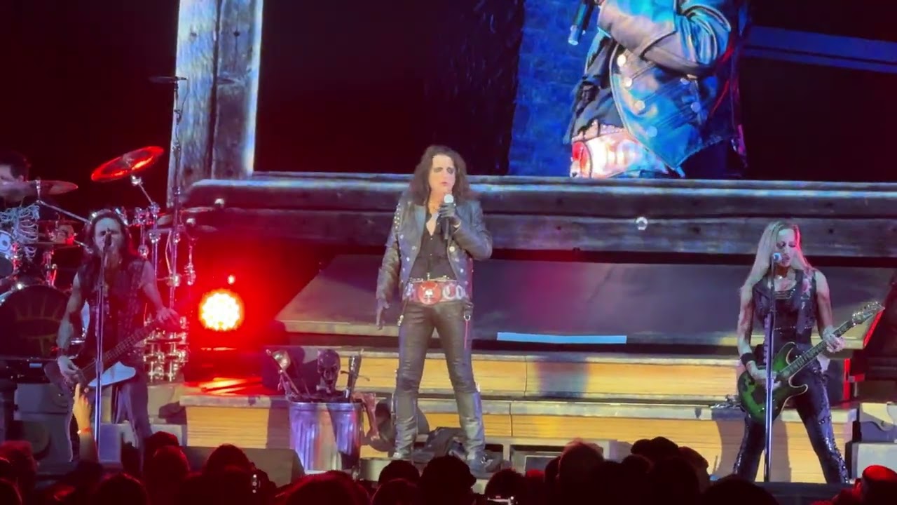 Alice Cooper - 2025-10-07 - t07 - Feed My Frankenstein