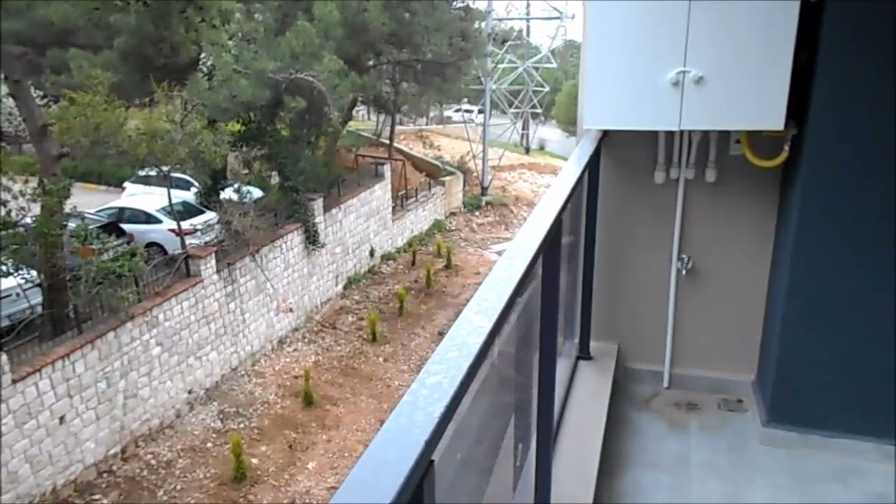Bornova da 1+1 Kiralık Daire - Emlak Videosu