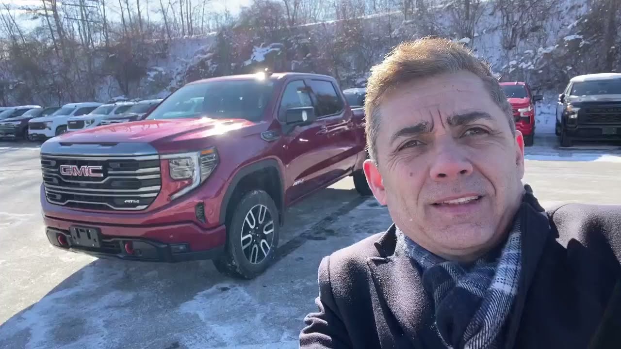 2023 GMC Sierra AT4
