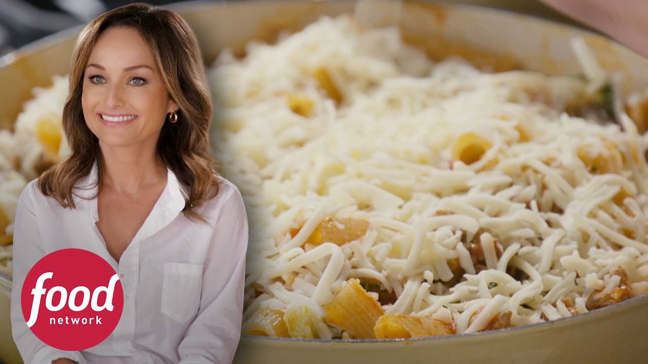 Paso a paso de un exquisito rigatoni al horno | A gusto con Giada | Food Network Latinoamérica