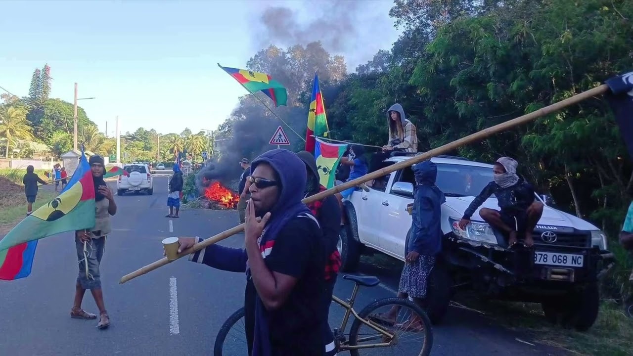 Nono_Melas_Lal:Politique louche