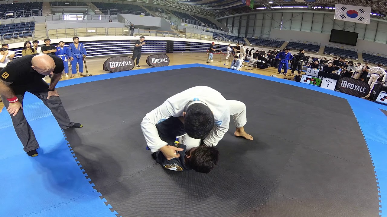 Mat 1 경기 45 고석현 v 유예준 BLUE 남성부 Adult 앱솔 (리그로얄 5 부산 주짓수 대회 2018)