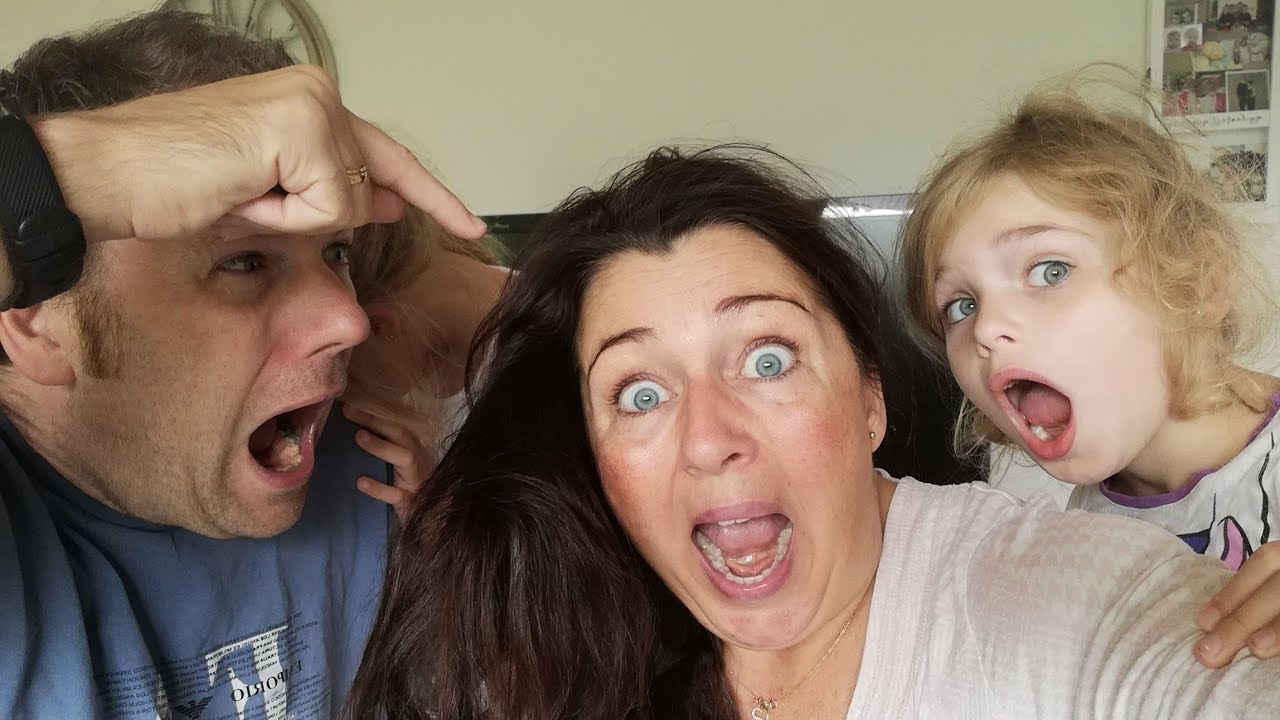 Edderkop i h&aring;ret & p&aring; Malles fod🕷️😱