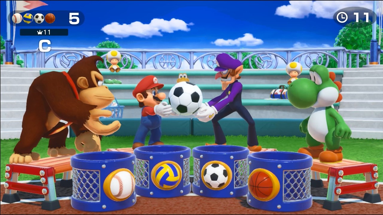 Super Mario Party | Fun and entertaining game: Drop the ball into the correct basket.