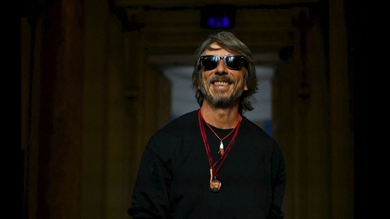 El director creativo Pierpaolo Piccioli se retira de Valentino tras 25 años | ¡HOLA! TV