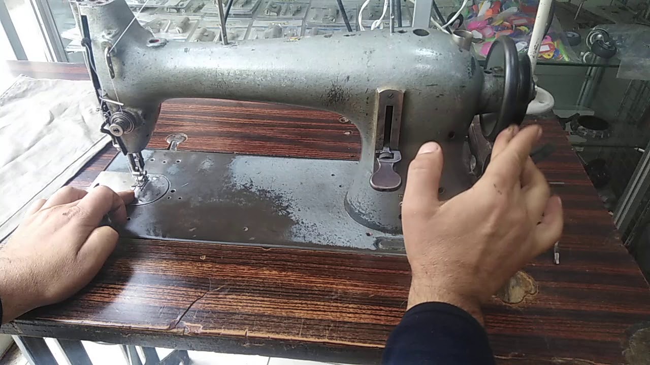old vintage sewing machine durkopp  207 (Eski Durkopp dikiş makinesi )