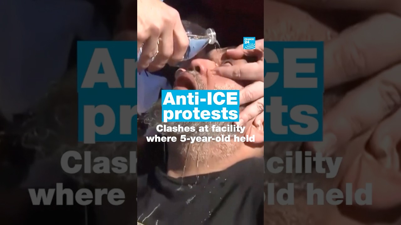 🇺🇸 Texas police use tear gas to disperse anti-#ICE protesters outside detention center &bull; FRANCE 24