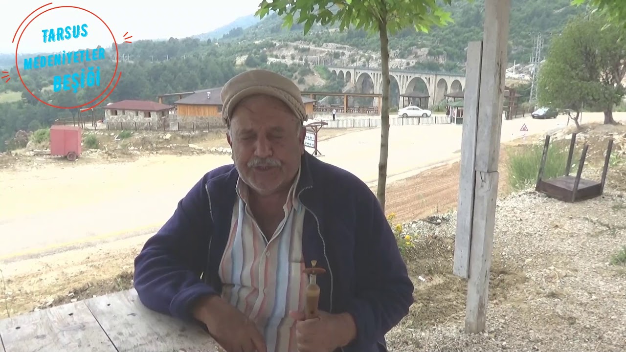 Eşini Kaybetmenin Üzüntüsü ile Hem Ağladı Hem Söyledi HD