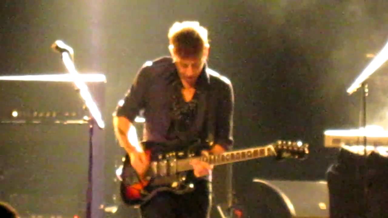The Kills - my heart is a beating drum ( live @ Trix Antwerpen - 29 maart 2011 )