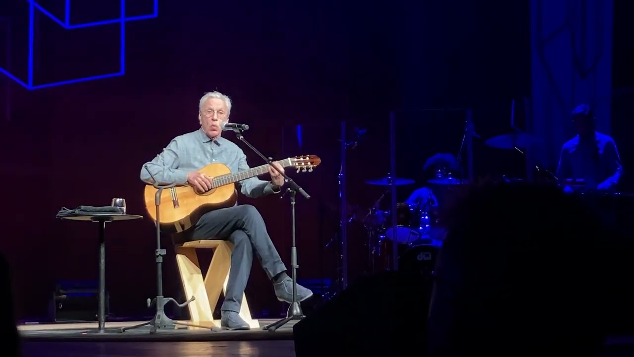 Caetano Veloso - Trilhos Urbanos (live in Brussels 2023)