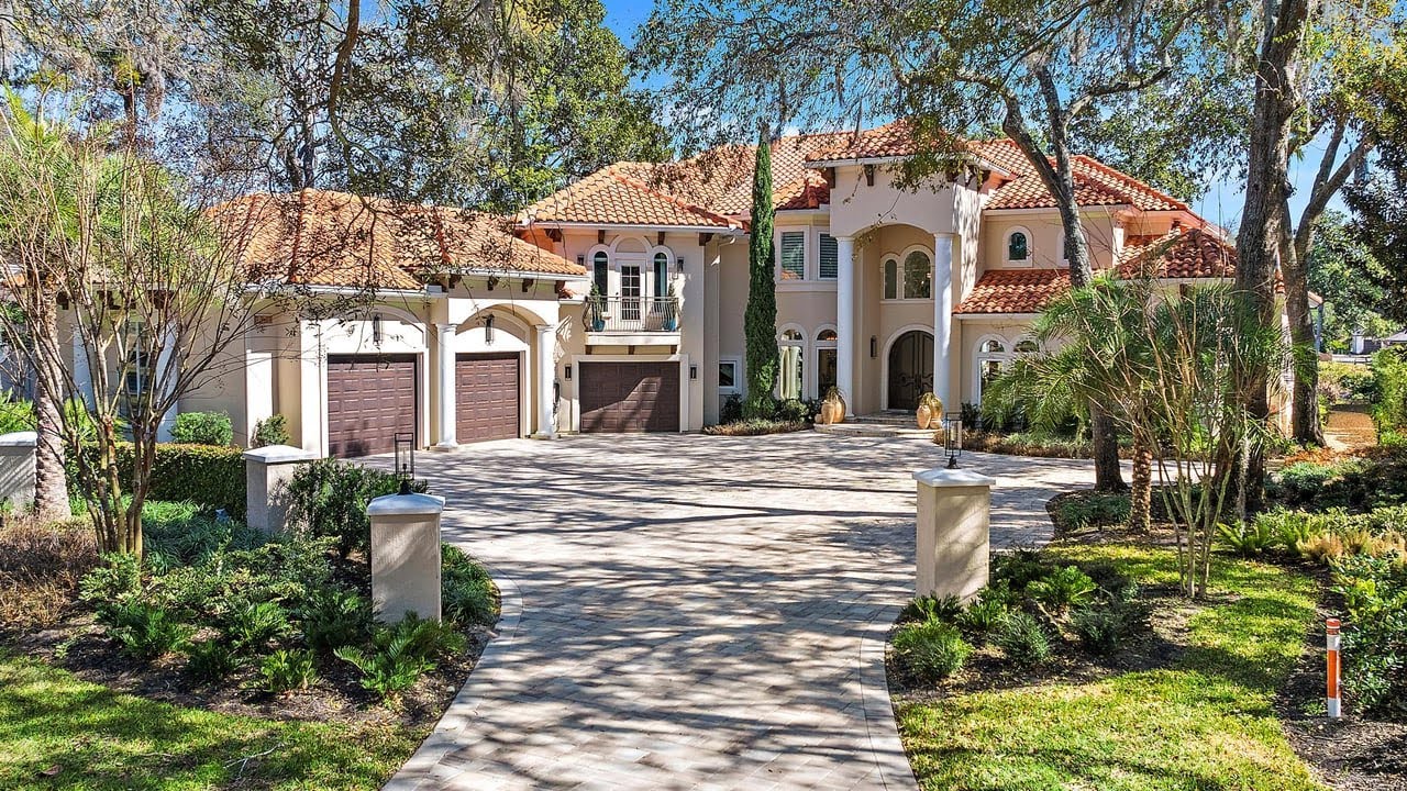 821 Queens Harbor Blvd, Jacksonville, FL