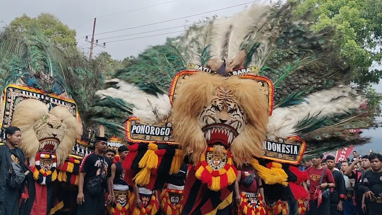 SAYEMBARA ANGKAT BARONGAN REOG PONOROGO TERBESAR DI DUNIA BERHADIAH 1 JUTA