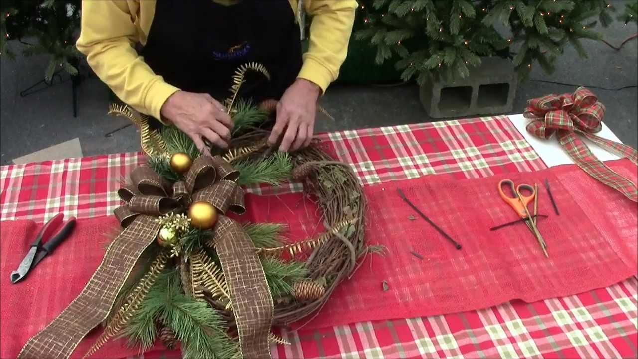 How to Make a Christmas Wreath