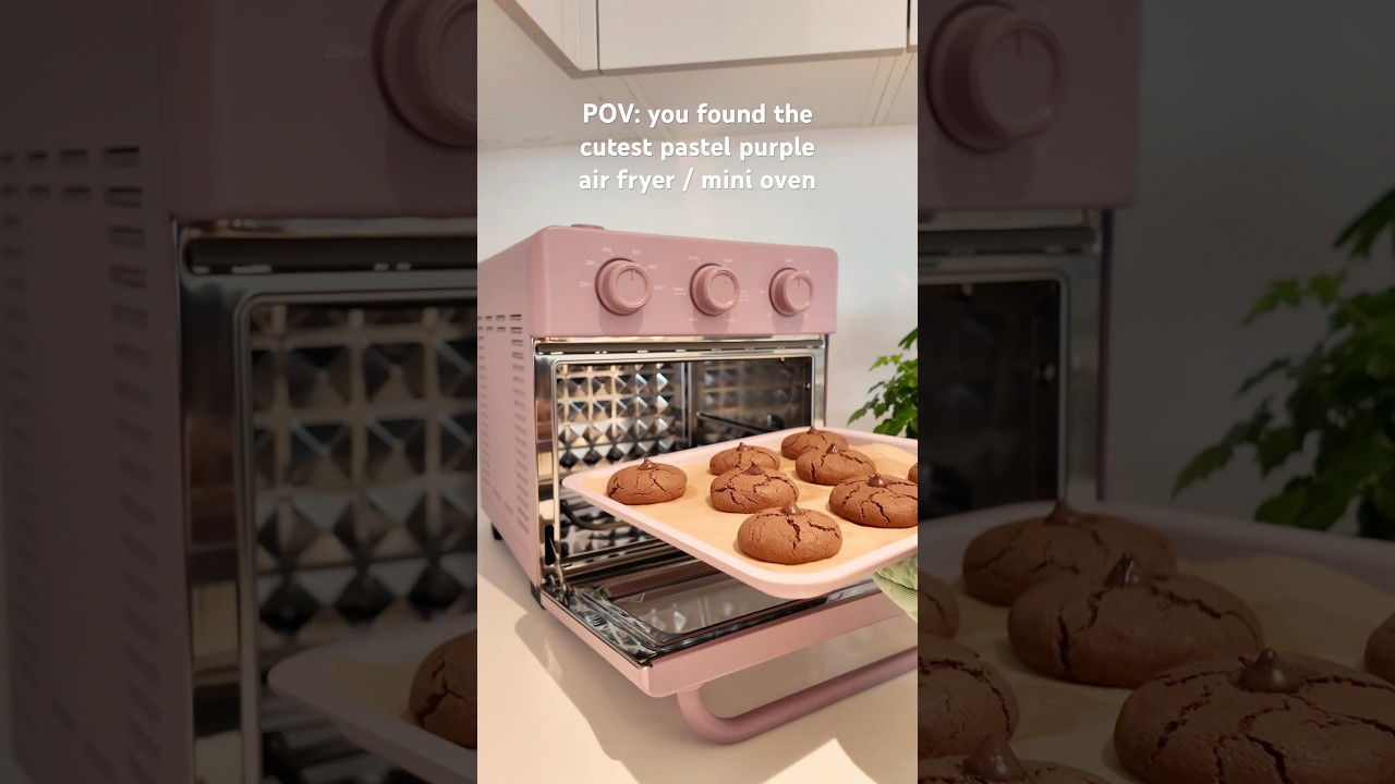 Not sponsored I just think it&rsquo;s super cute! (It&rsquo;s the Wonder Oven from Our Place #cutekitchen