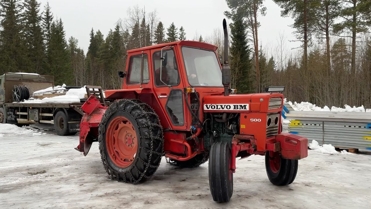 Köp Traktor Volvo BM 500 med snöslunga på Klaravik