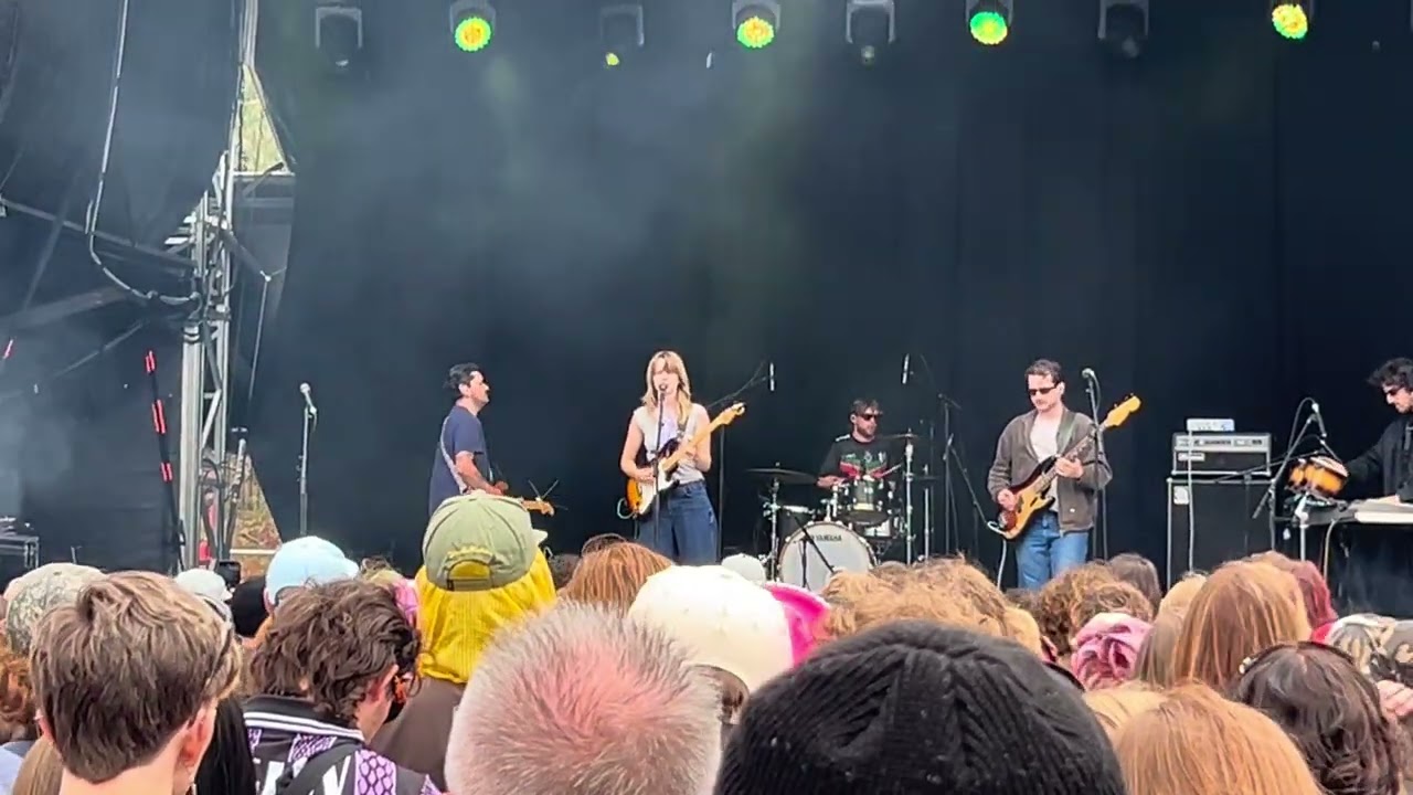 Belair Lip Bombs Another World Laneway Melbourne