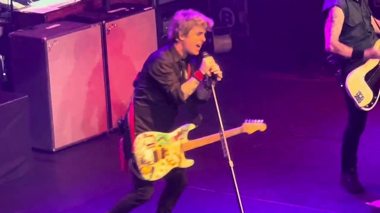 Green Day - Oh Love live @ Paris Le Bataclan 04/11/2023