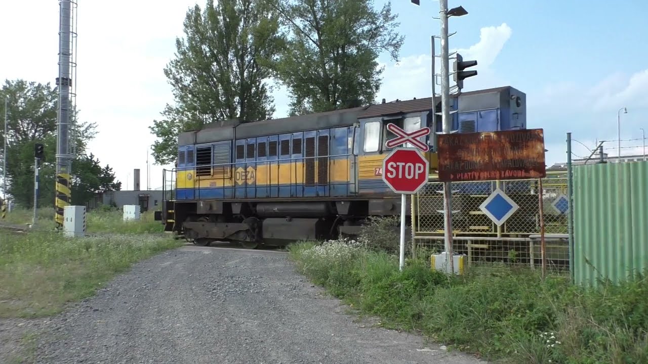 Železniční přejezd/Railroad crossing DEZA Valašské Meziříčí