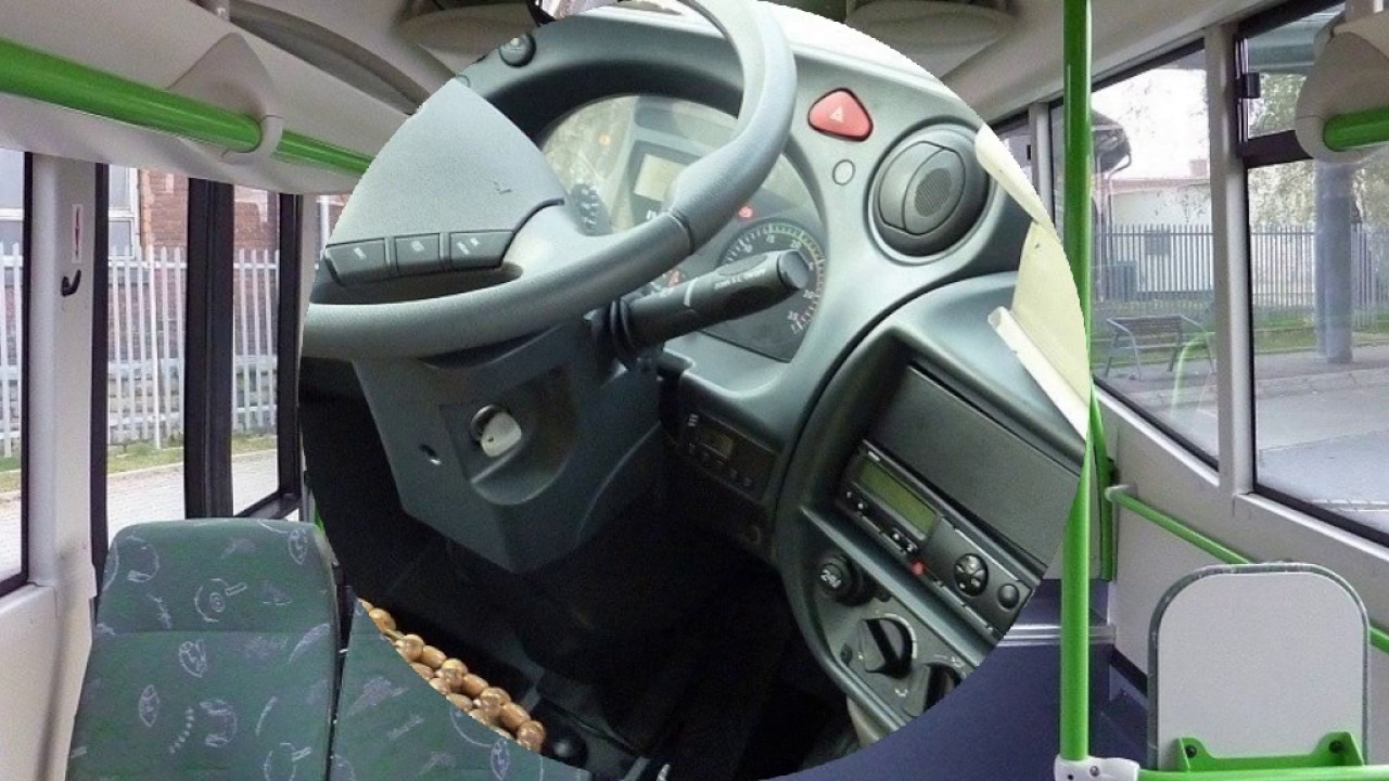 NOVÉ IVECO CROSSWAY V NOVÉ ZELENO BÍLÉ BARVĚ