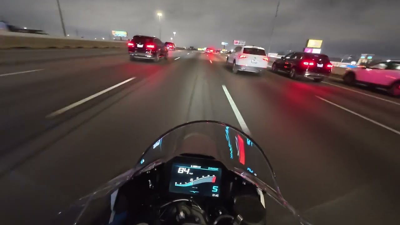Audi R8 + BMW S1000RR