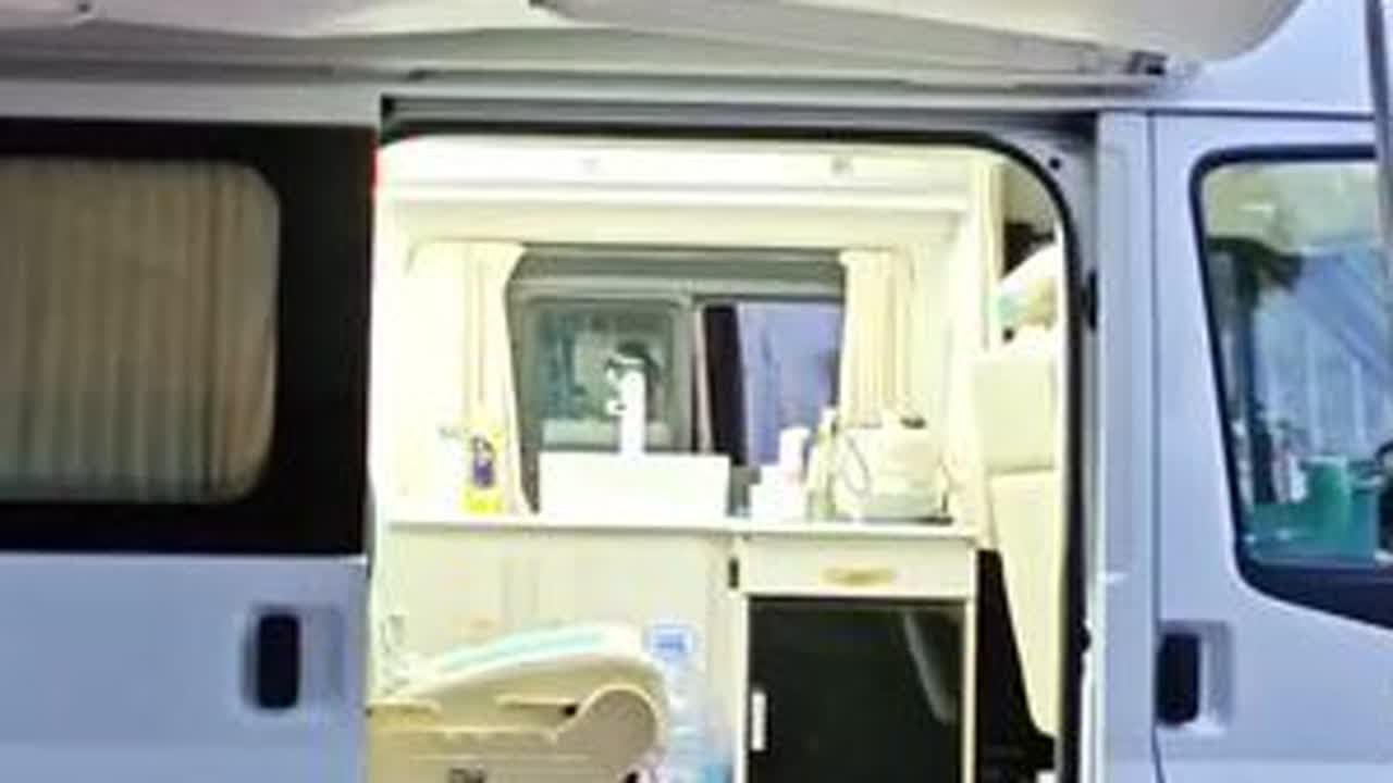 一个女人独自从四川到河南买车直接开着新车自驾游了